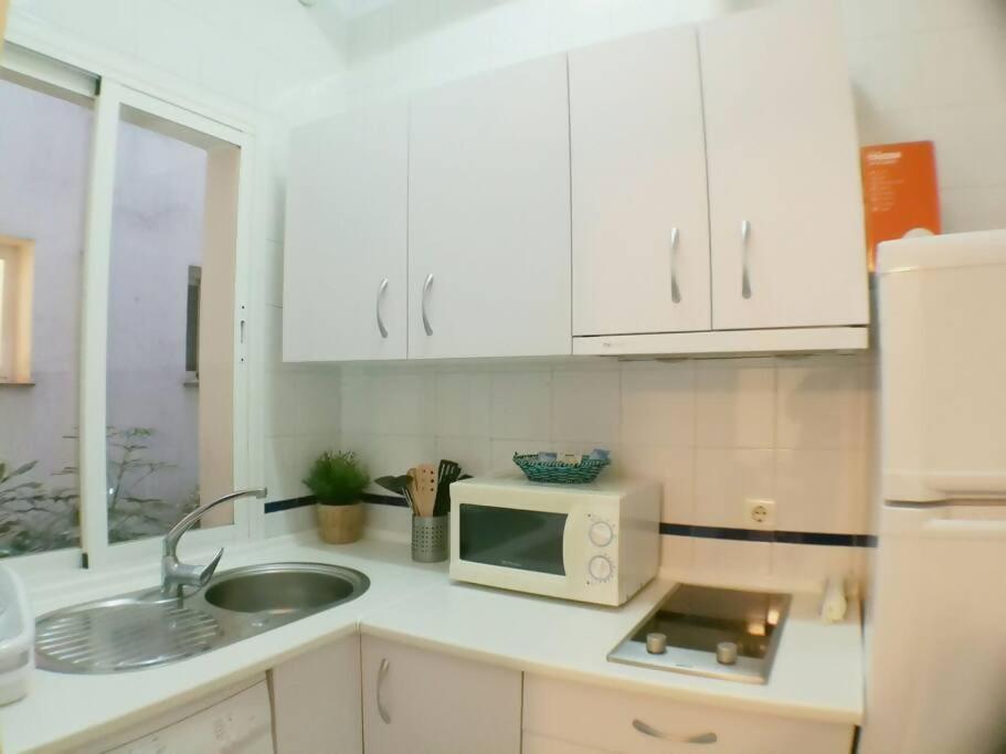 C Palacio Parking Segun Disponibilidad Sevilla Kültér fotó