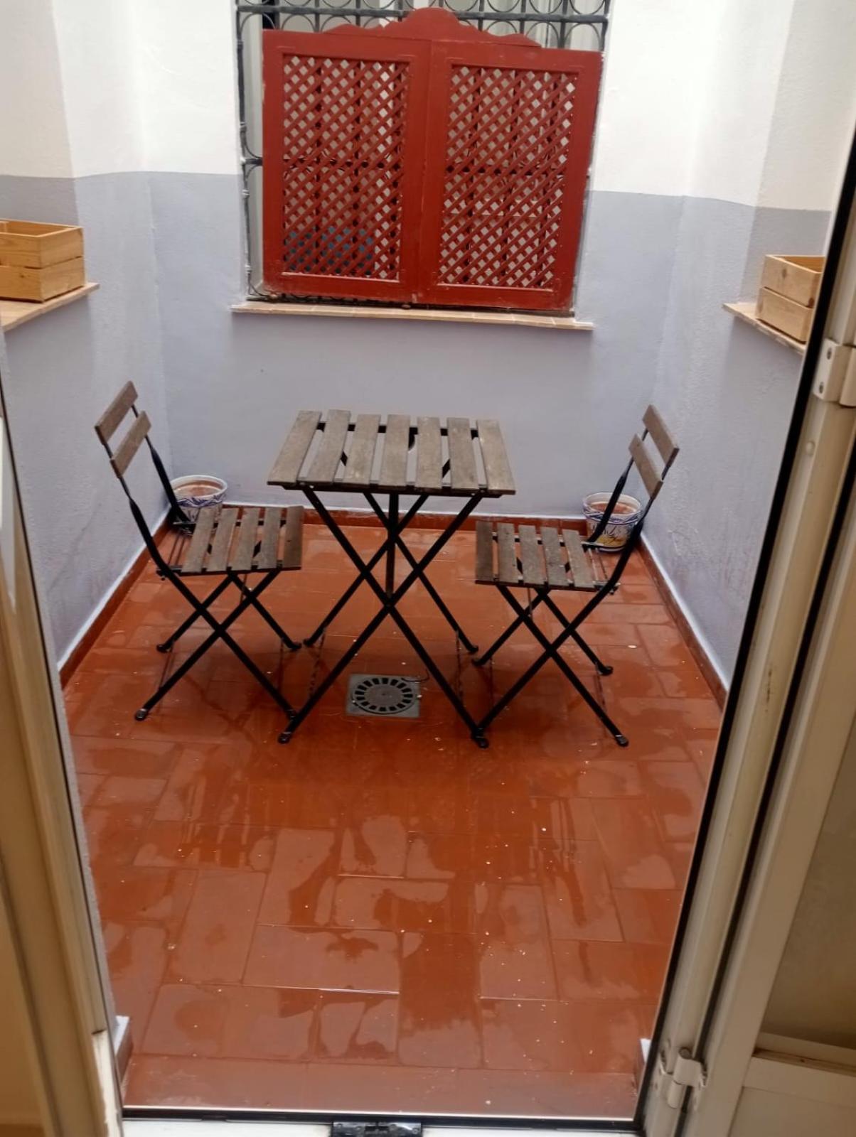 C Palacio Parking Segun Disponibilidad Sevilla Kültér fotó